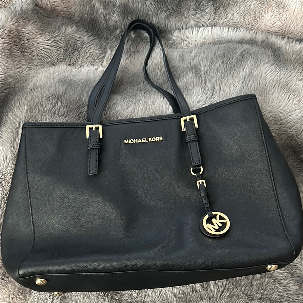 🖤Michael Kors Black Tote Bag